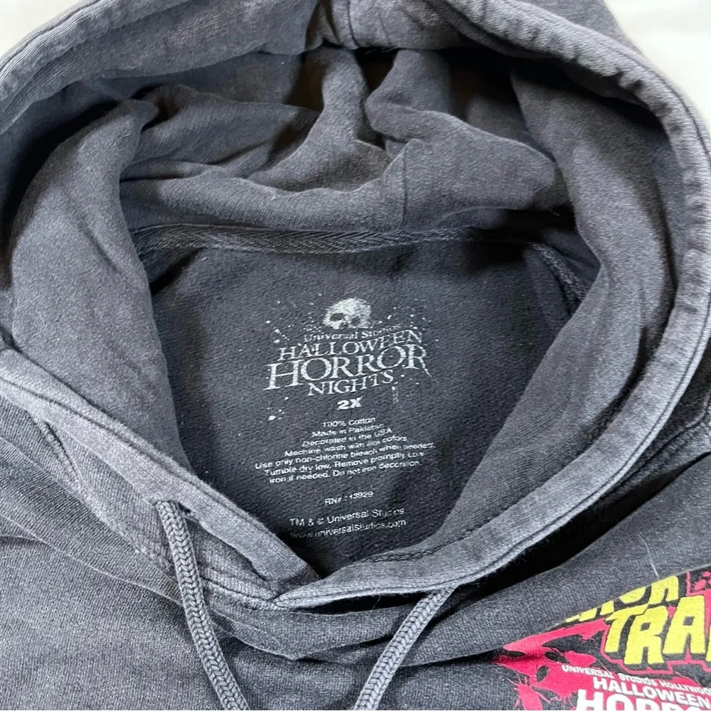 Universal‎ Studios Halloween Horror Night 2023 Terror Tram Gray Hoodie Vtg Wash